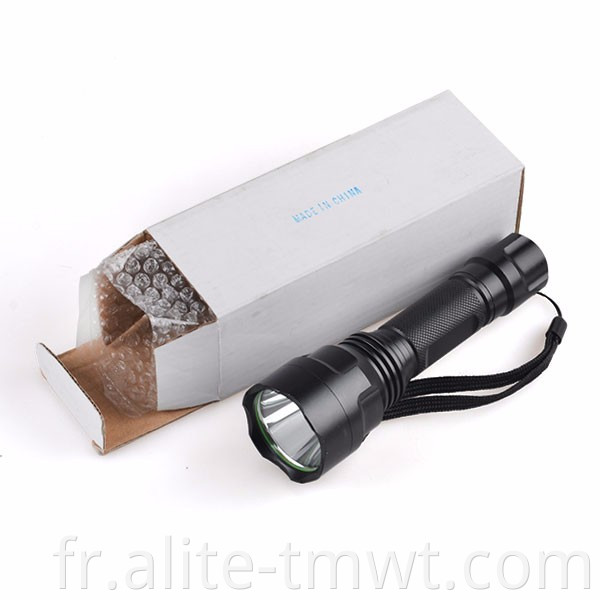 Tourche de lampe de poche LED à longue distance à faisceau de faisceau HAUT